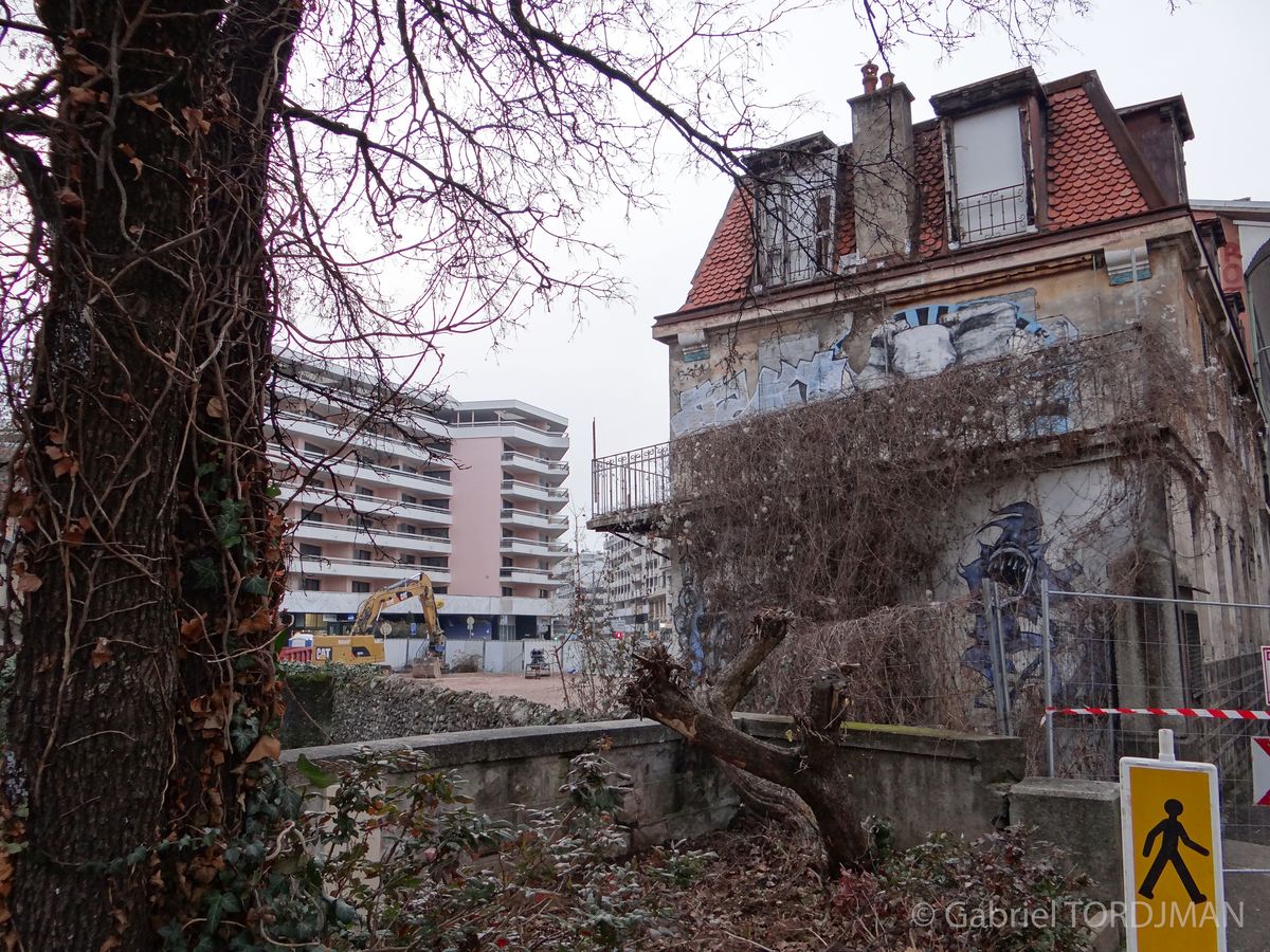 Vue depuis le début de l'Avenue, photo 2