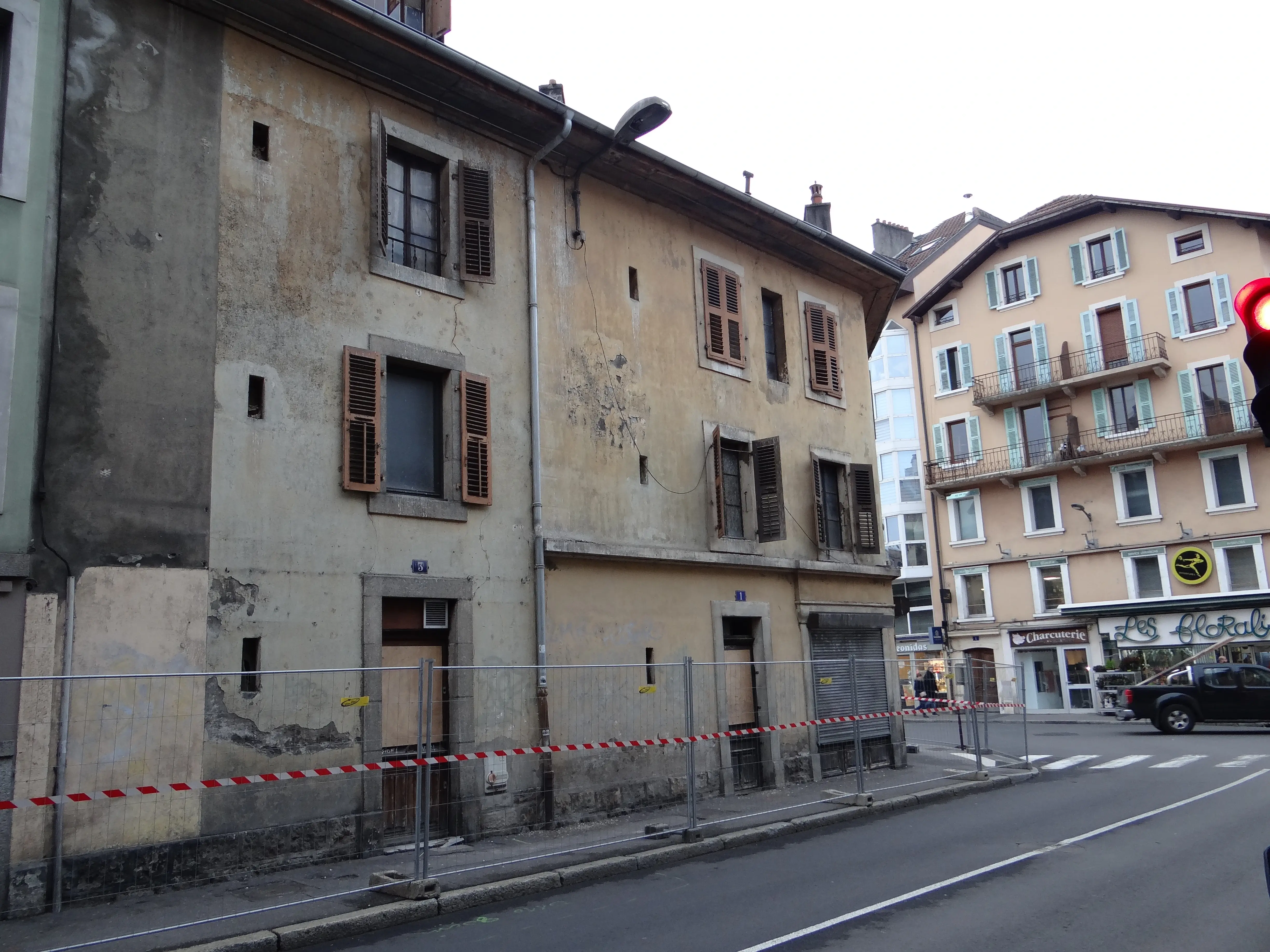 Vue depuis l'Avenue des Allobroges, direction Boulevard Carnot